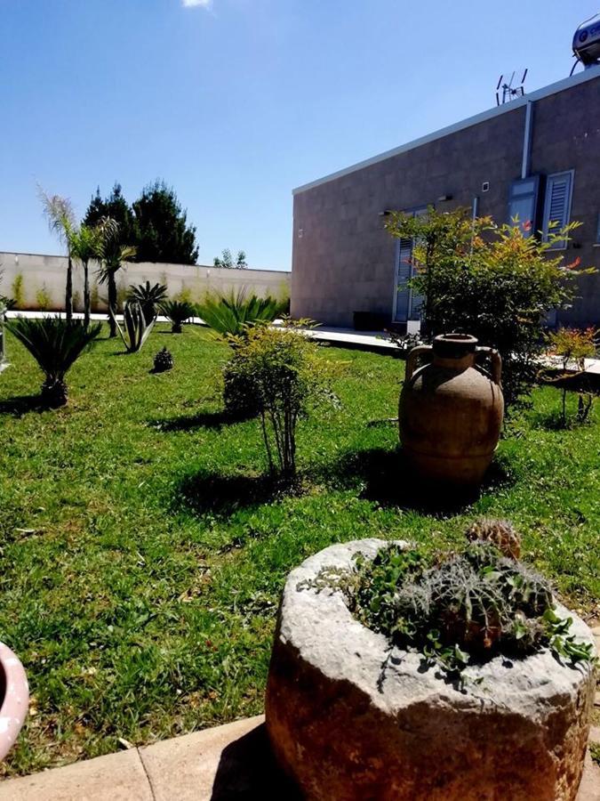 B&B Italia Carmiano  Extérieur photo